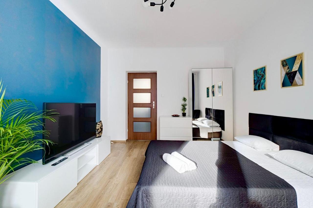 Charming Apartment In The City Center Varsó Kültér fotó
