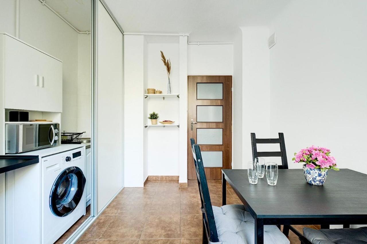 Charming Apartment In The City Center Varsó Kültér fotó